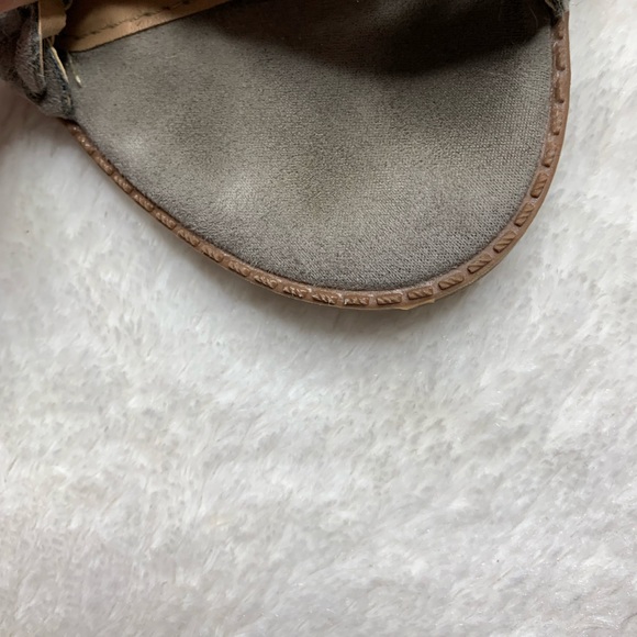 Esprit Laced Sandals with chunky heel - Picture 3 of 3